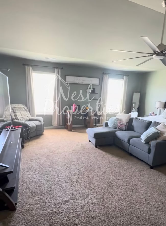 Photo - 413 Pine Log Run