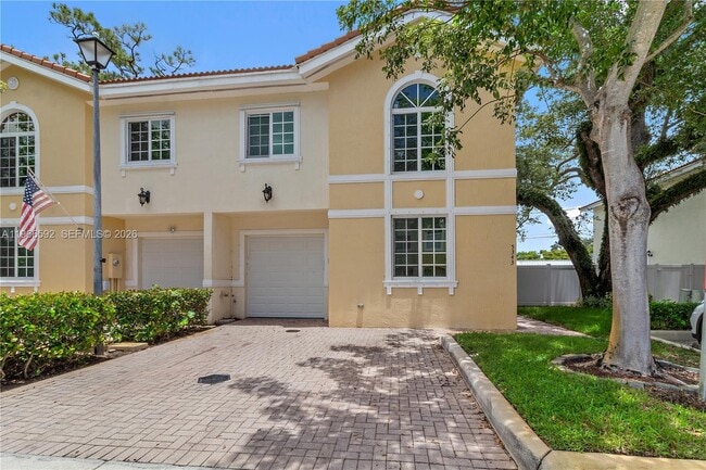 Building Photo - 5343 SW 40th Ave