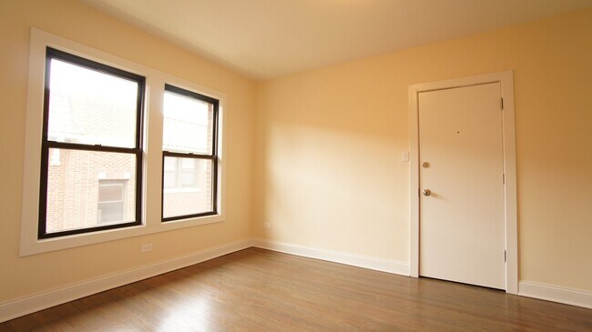 Photo - 2643 N Spaulding Ave Unit 2643 North Spaulding Aven