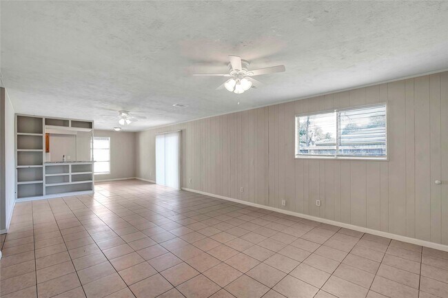 Photo - 11862 S Evelyn Cir