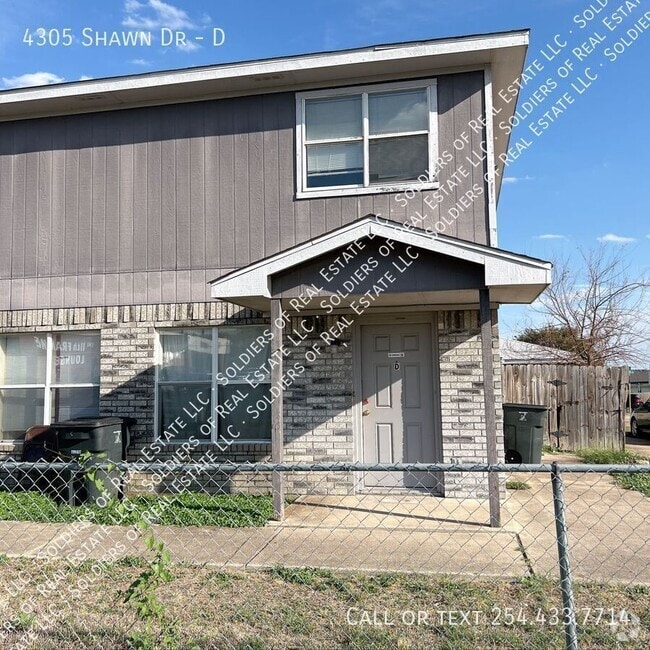 Building Photo - 4305 Shawn Dr Unit D Rental