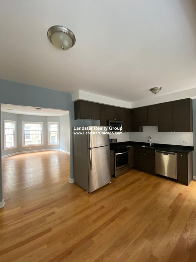 Photo - 1637 W Pratt Blvd Unit 1