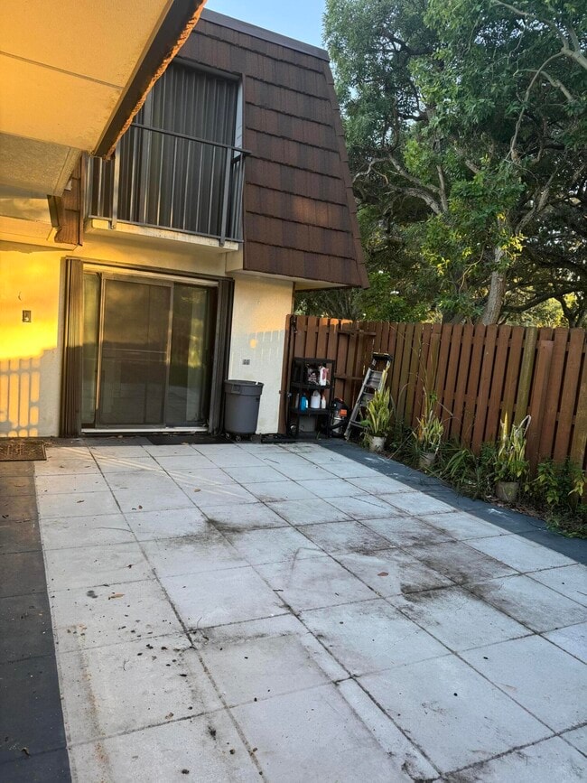 Photo - 6111 SE Riverboat Dr