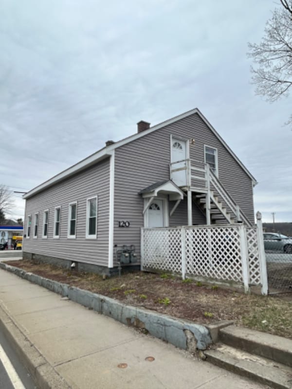 120 Main St Unit 2