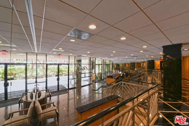 Photo - 100 S Doheny Dr Unidad 424