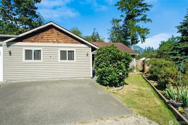 Photo - 16107 Goldbar Blvd