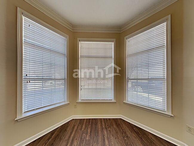 Photo - 10067 Woodland Grove Dr