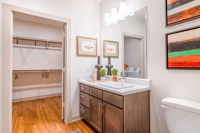 Photo - 13939 Hillcroft Ave Unit 4109