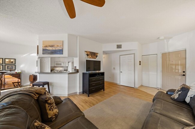 Photo - 3019 Alcazar Pl Unit 107