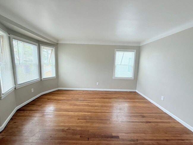Photo - Freshly Renovated 3-Bedroom Home – Quality...