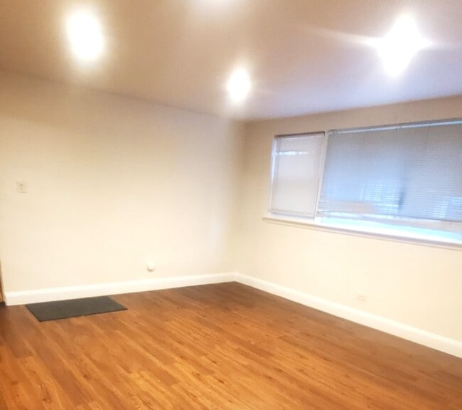 Photo - 2646 N Harlem Ave