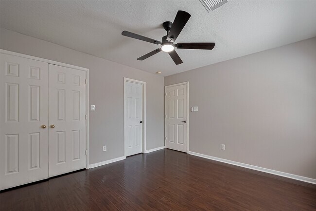 Photo - 1523 Brook Grove Dr