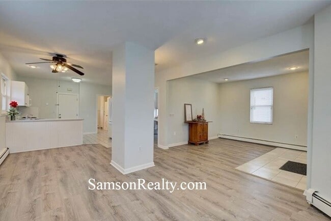 Photo - 78 Clemence St Unit 1st
