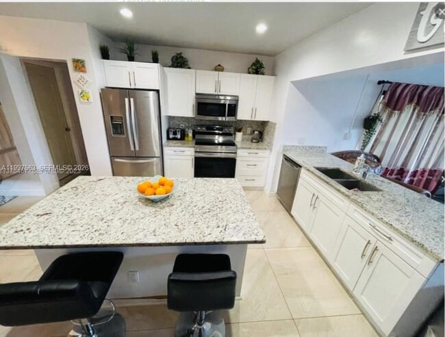 Photo - 721 SW 69th Ave