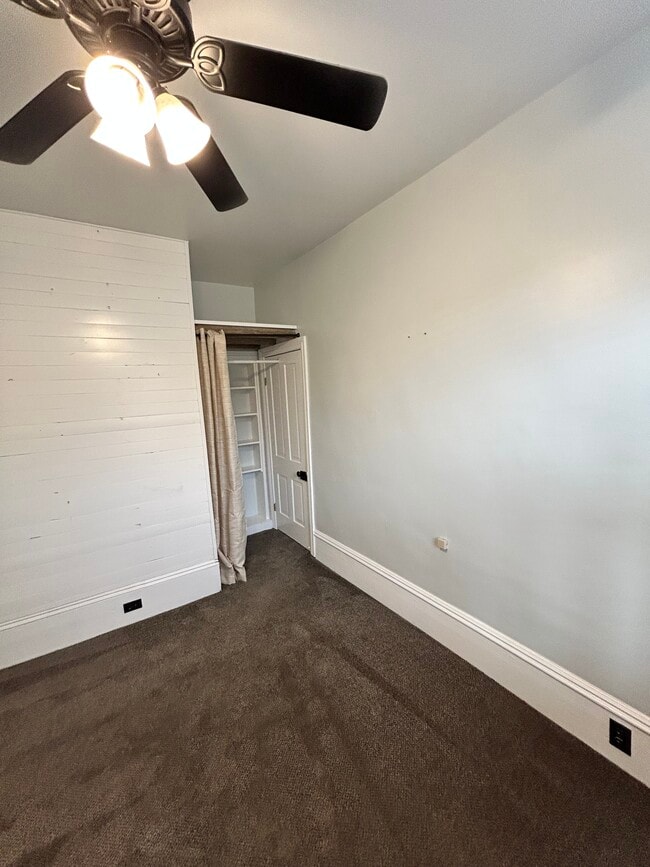 Building Photo - 62 E 300 S