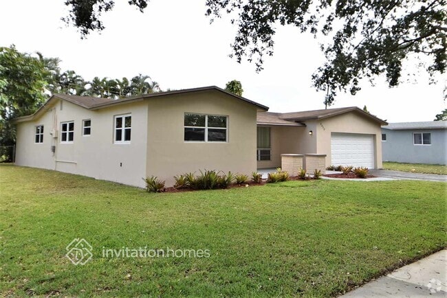 Building Photo - 8950 SW 53rd St Rental