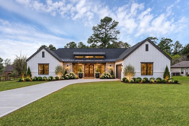 14742 Turquoise Trail