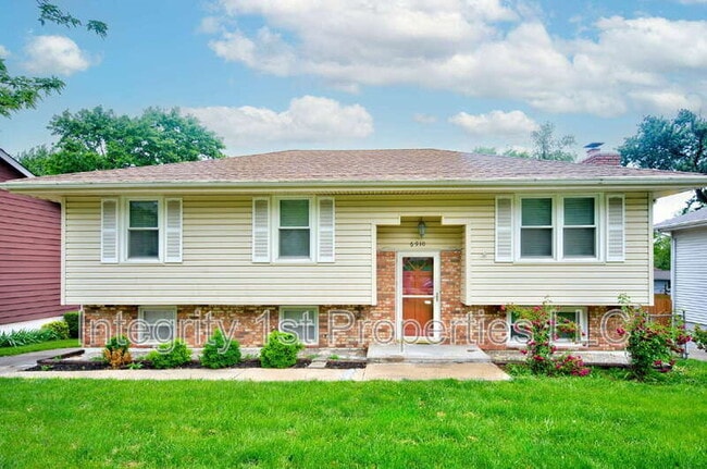 Photo - 6910 NW Belvidere Pkwy