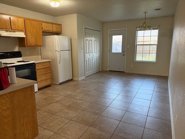 Kitchen - 3806 Uvalde Dr Unit B