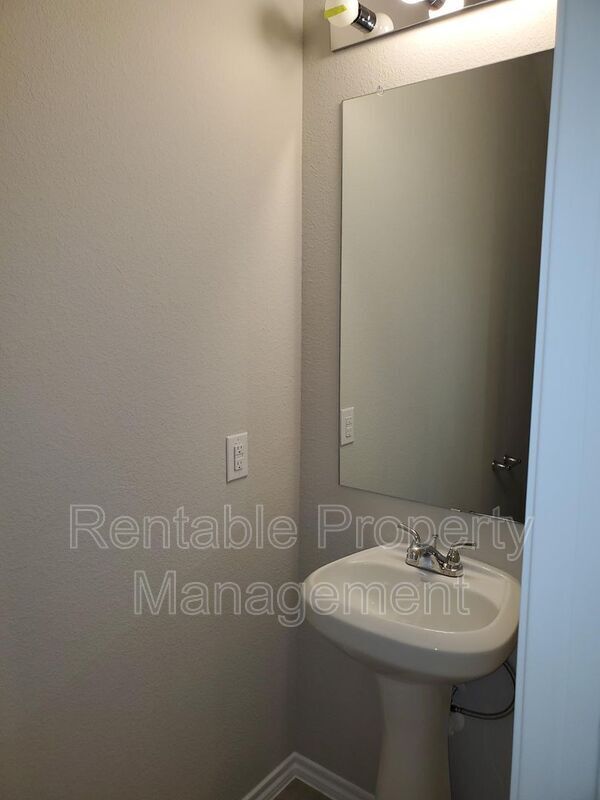 Photo - 2920 Bluets Dr