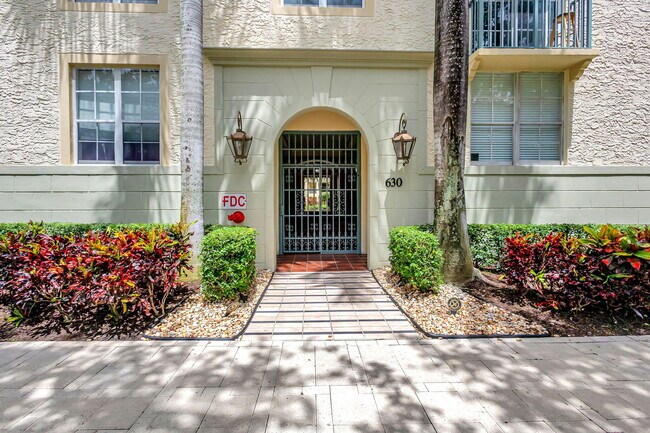 Photo - 630 S Sapodilla Ave Condo Unit 203