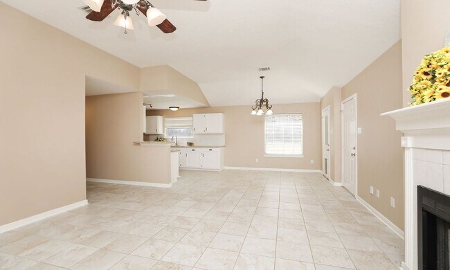 22407 Rainfern Dr