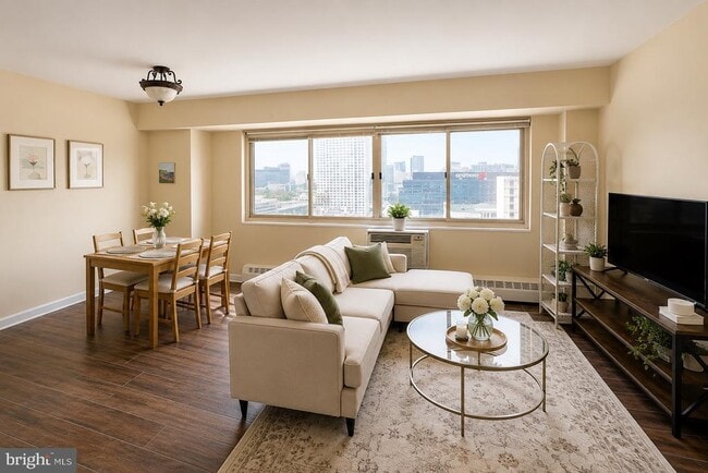 Photo - 2101 Chestnut St Unit 1818