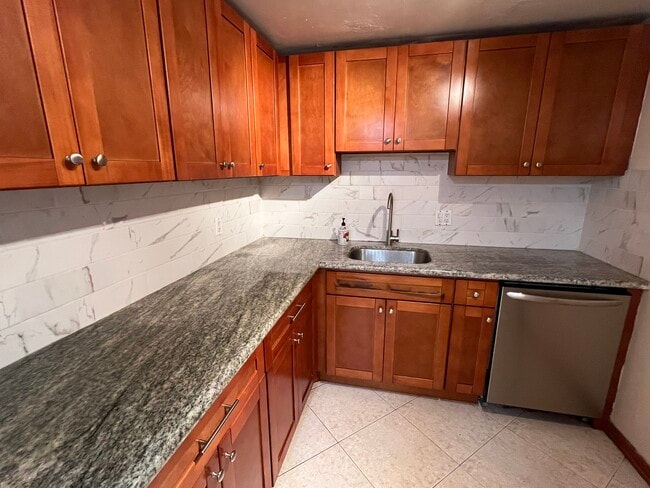 Building Photo - 7745 SW 86th St Unit D 123