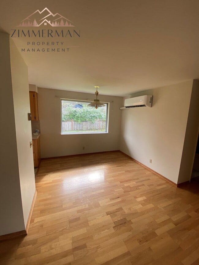 Photo - Charming Mid-Century Home