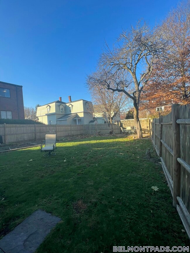 Photo - 16 Trowbridge St