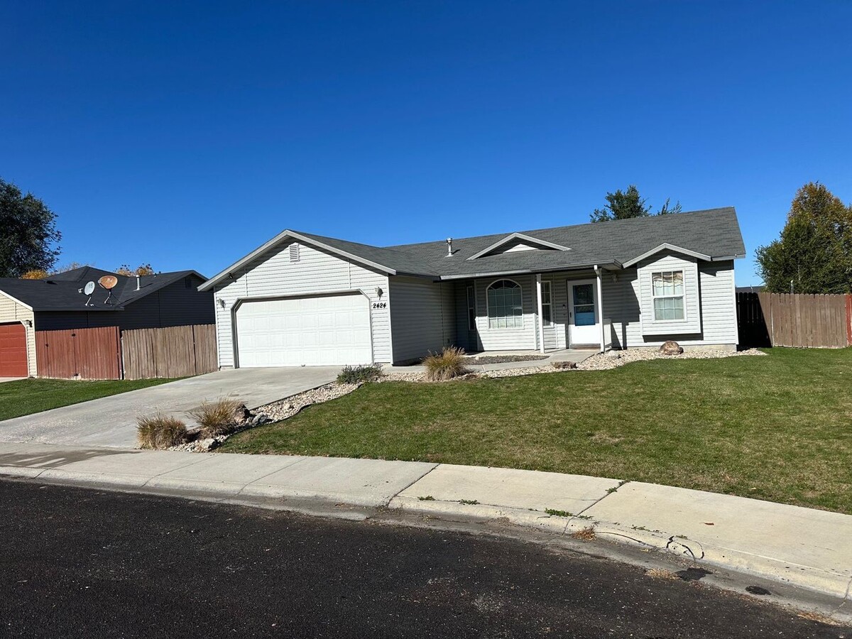 Photo - 2424 E Ohio Ave