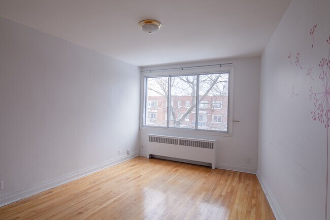 Photo - 3010 Av. Van Horne Unit 26