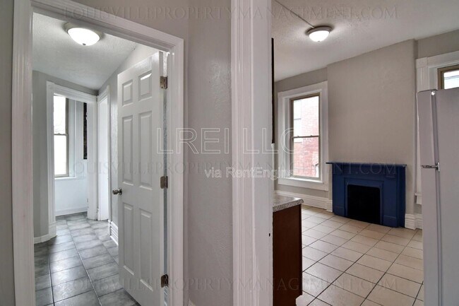 607 St Catherine St Unidad 2