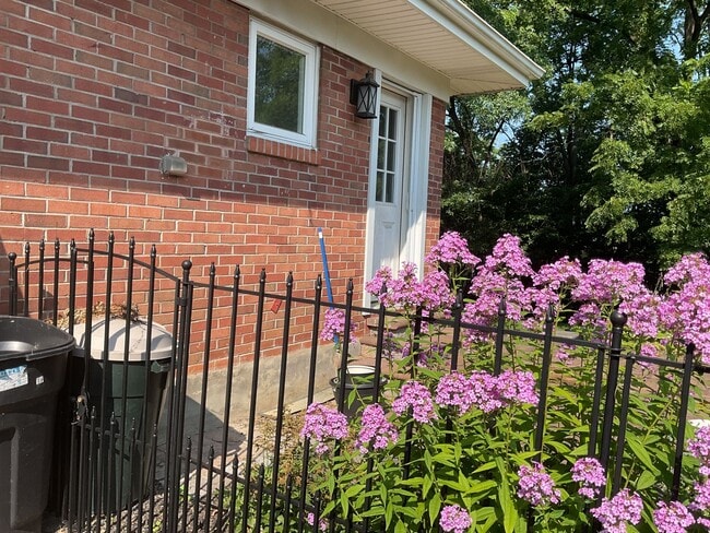Photo - 1722 Cornell Rd