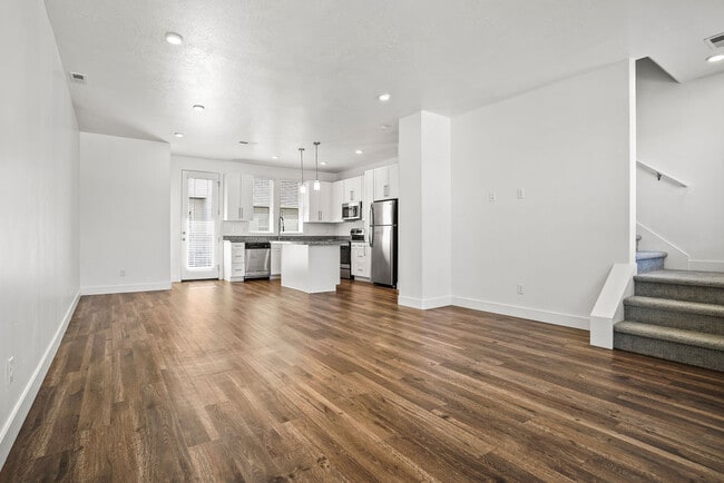 Aero Luxury Townhomes
