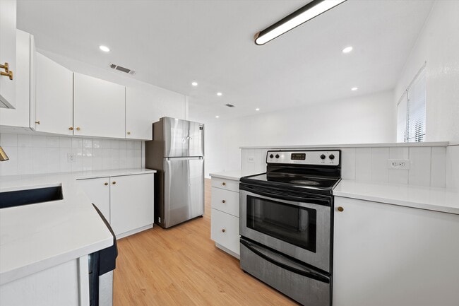 Photo - 1209 N 6th St