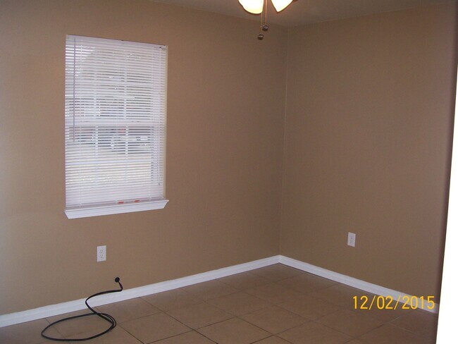 Photo - 44611 Crisp Rd Unidad B