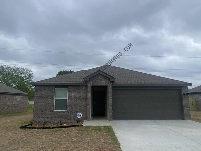 Building Photo - 5 Vineyard Dr