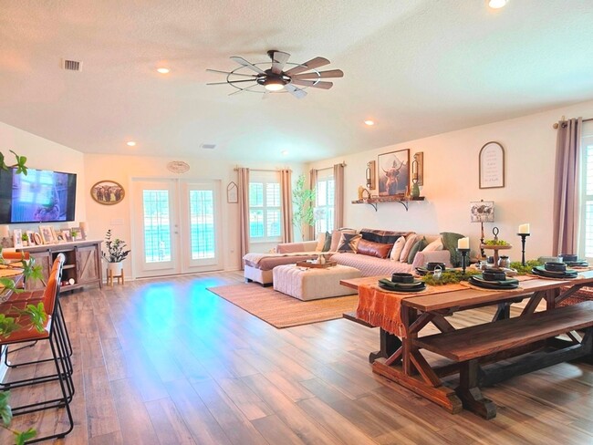 Photo - 11189 Buckner Ln