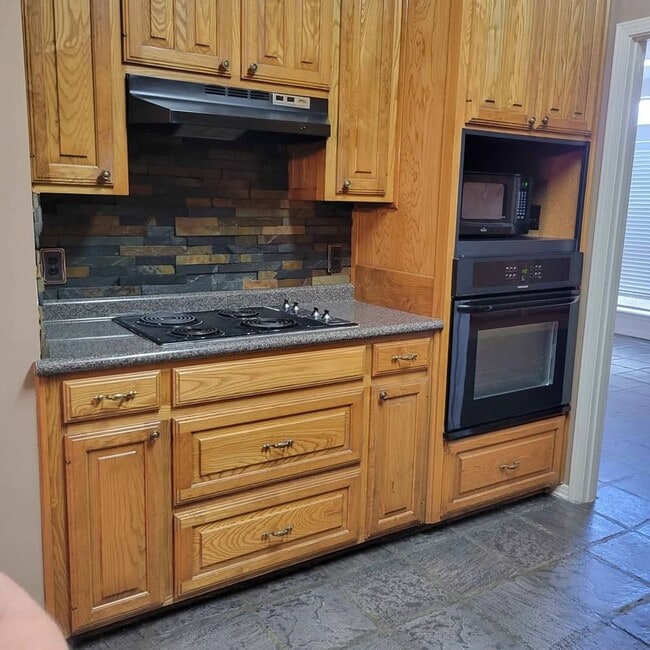 Photo - 2 Bedroom Townhouse PTISD