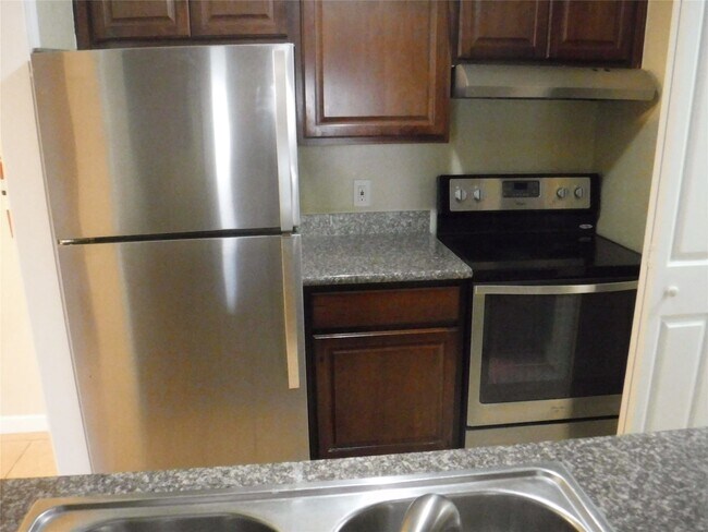 Photo - 10110 Westview Dr Unit 1008