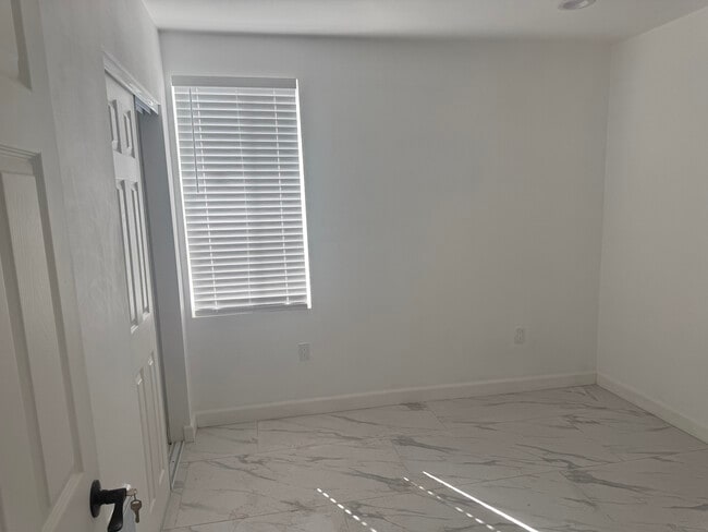 Photo - 1077 Euclid Ave Unit 5