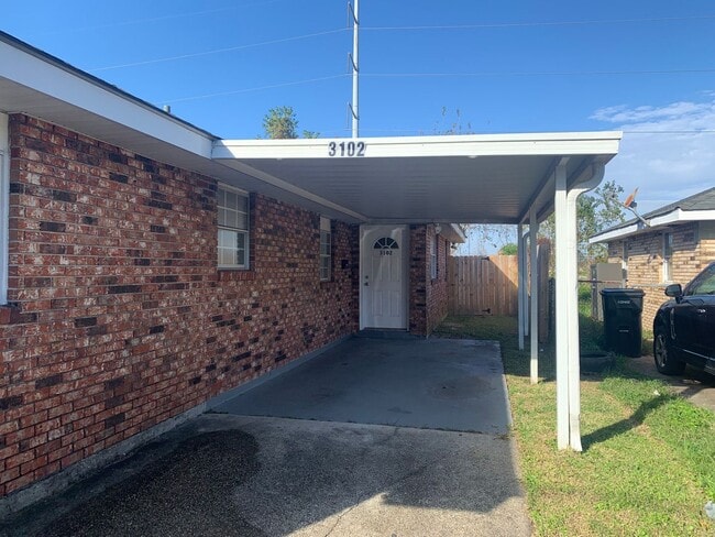 3100-02 Pakenham Dr.