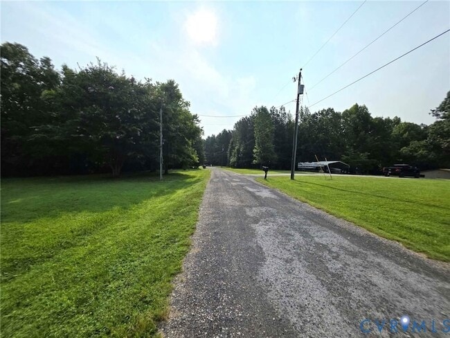 Photo - 21500 Runaround Ln