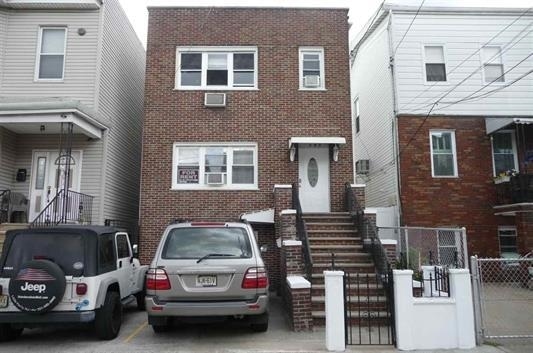 Building Photo - 393 New York Ave Unit 2