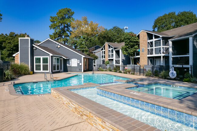 Building Photo - Bridges of Cypress Creek Apartment Homes