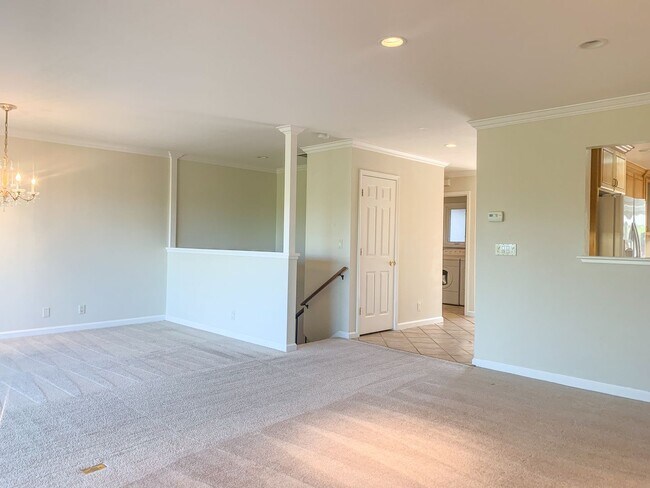 Photo - 15400 Winchester Blvd