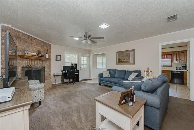 Photo - 1112 Austin Ave