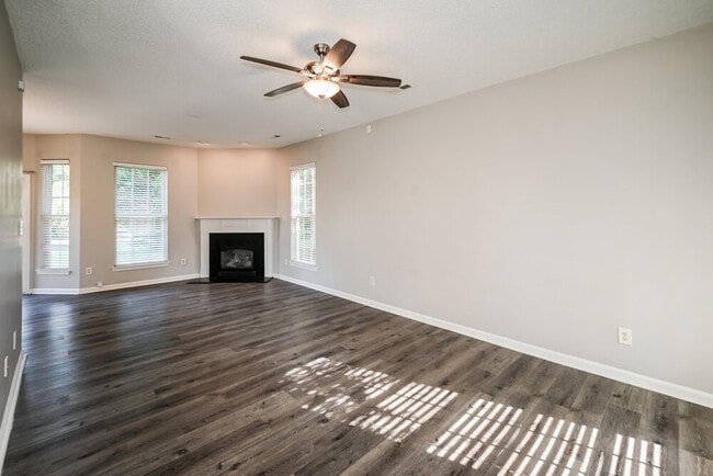 10033 Brawley Ln