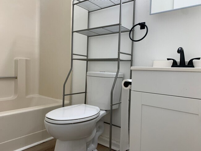 78 Oak Ridge Dr Unit B8